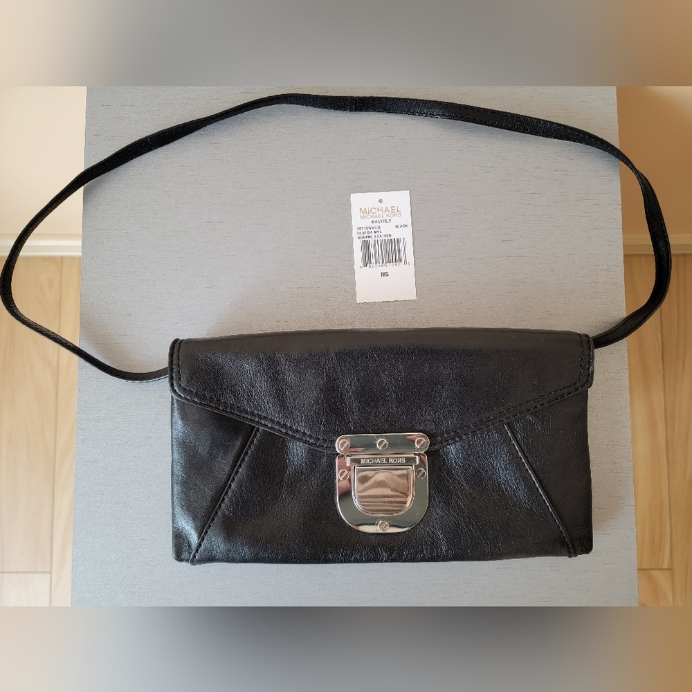 Michael Kors Waverly Clutch Genuine Leather - Black